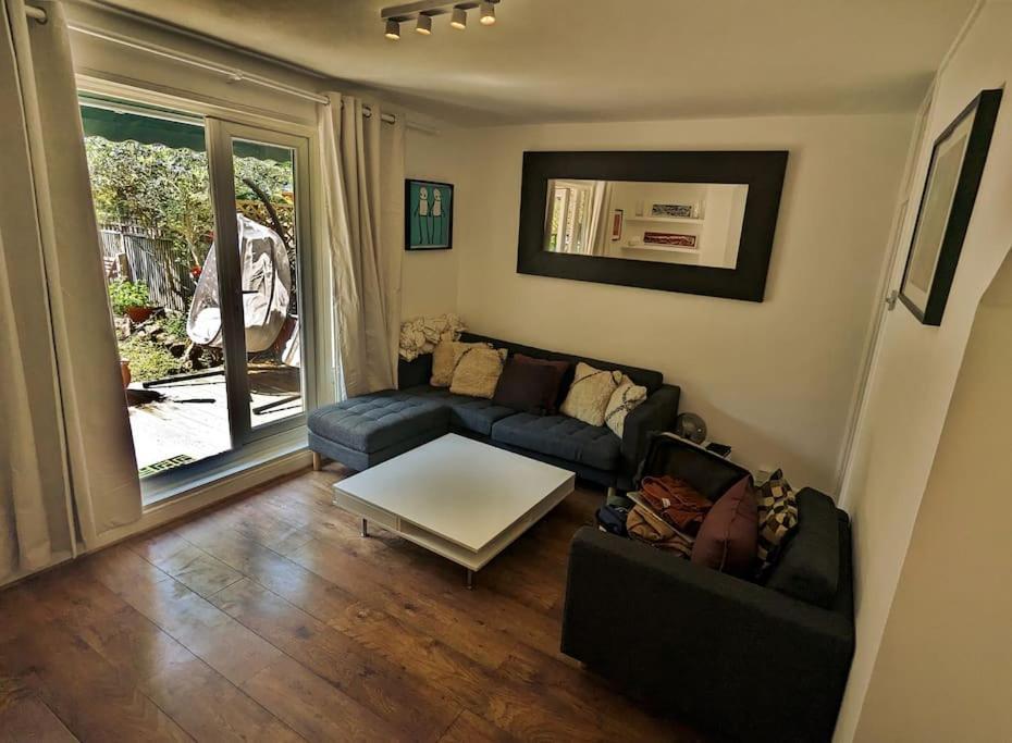 Appartement Charming 2-Bed Garden Flat à Londres Extérieur photo